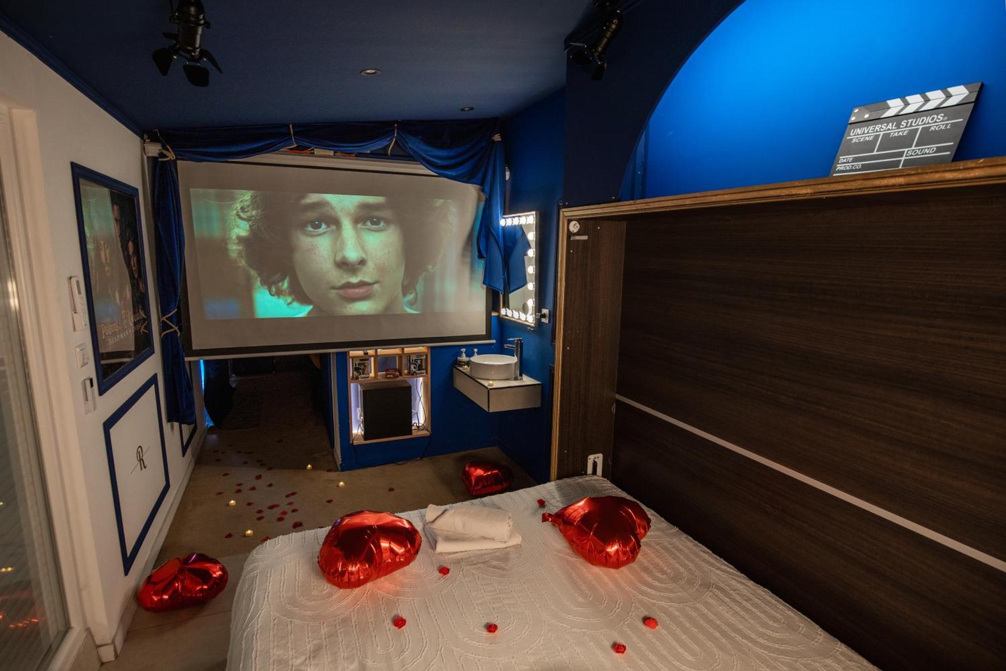 L'Experience Love Room Saint-Jean-Bonnefonds Exteriör bild